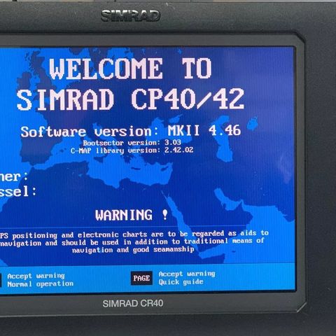 ØNSKES KJØPT Simrad CP42 kartplotter