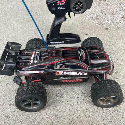 Traxxas E-revo 1/16