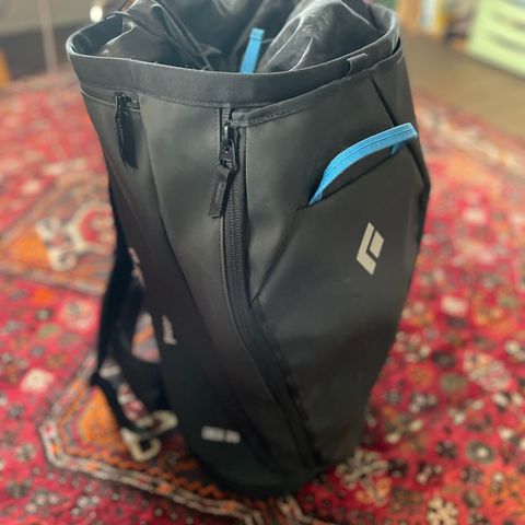 Black Diamond Creek 35 L