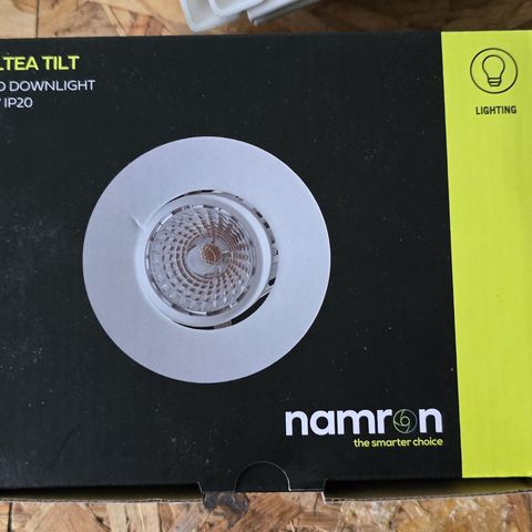 2 stk Namron Altea Tilt WarmDim Downlight 8W med monteringboks