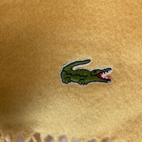 Lacoste skjerf