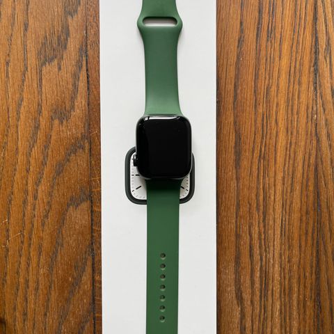 Apple watch series 7 (gps + cellular) 41mm green alu clover sport band