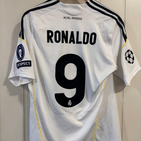 Real Madrid 2009/10 Cristiano Ronaldo Fotballdrakt (M)