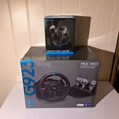 Logitech G923