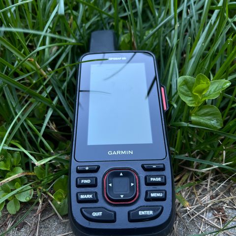 Garmin GPSMAP 66i - billig med powered mount og SD kort 4GB