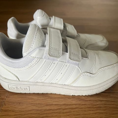 ADIDAS Sneakers str 35