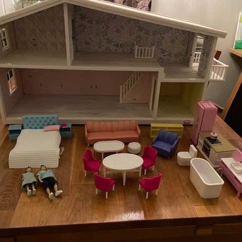 Lundby dukkehus m/tilbehør selges