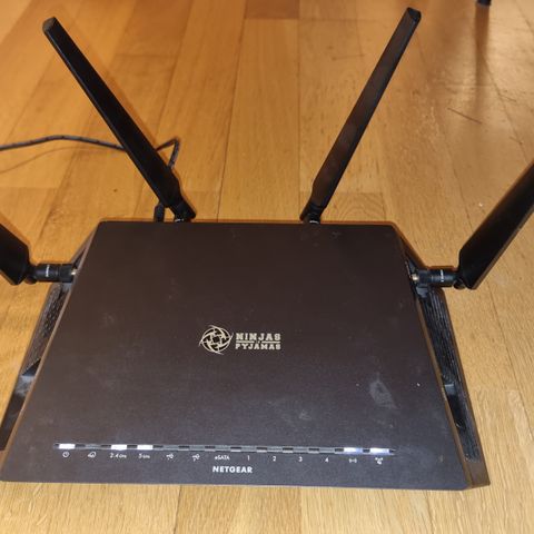 Netgear Nighthawk R7800 Ninjas in Pyjamas