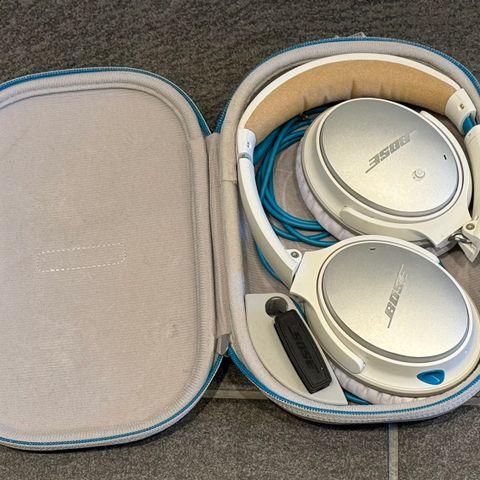 Bose QuietComfort 25 (QC25) hvit