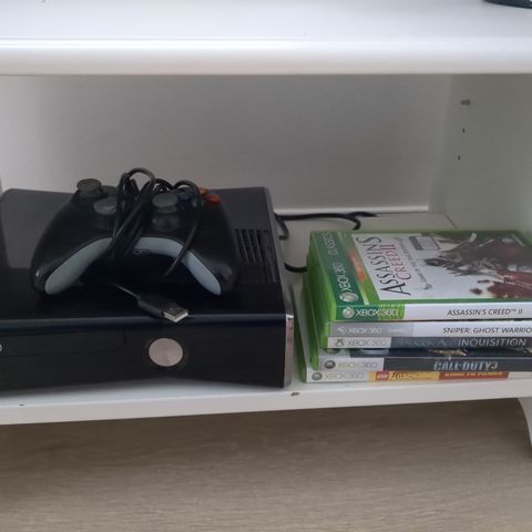 Xbox 360 og mer enn 30 spill