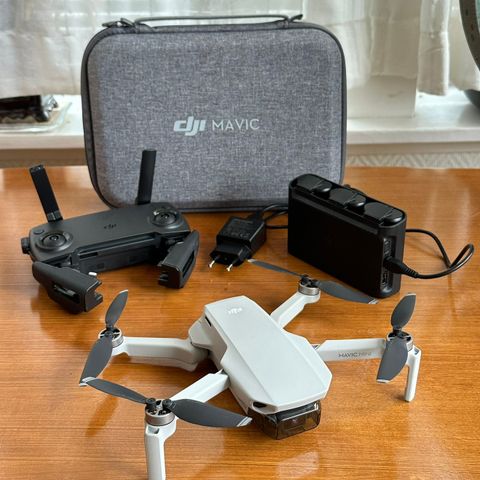 DJI Mavic Mini (Fly More Combo)