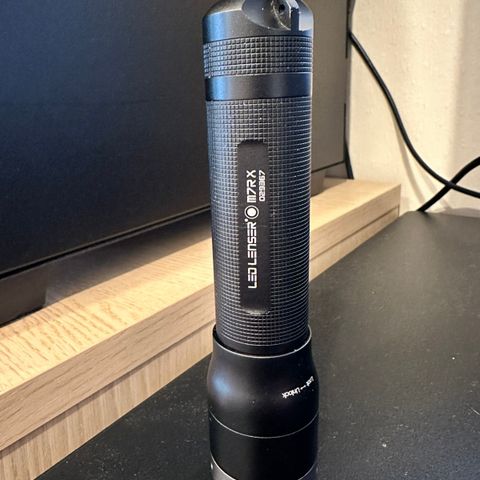 Led Lenser M7RX lommelykt