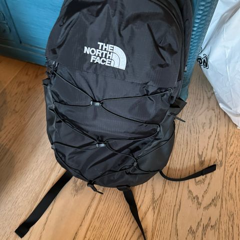 Northface Borealis 28 L som ny