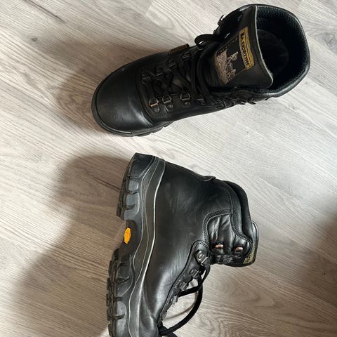 LaSportiva Fjellsko Str 40