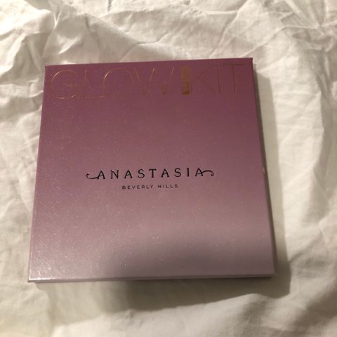 Anastasia Glow kit sugar