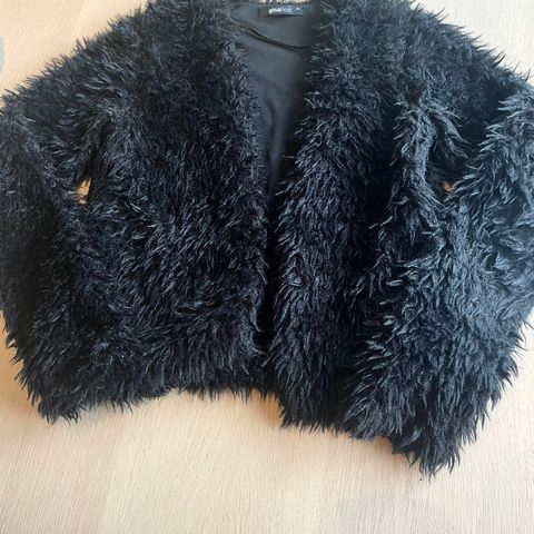 Myk og god faux fur jakke