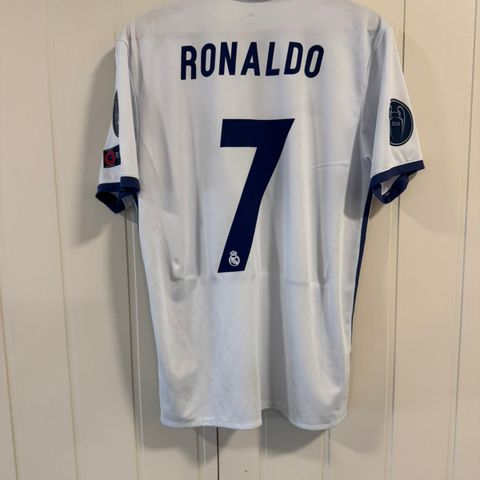 Real Madrid 2016/17 Champions League Ronaldo Fotballdrakt (M)