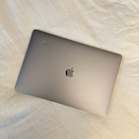 MacBook Pro 16” 2019 16/512 GB (stellargrå)