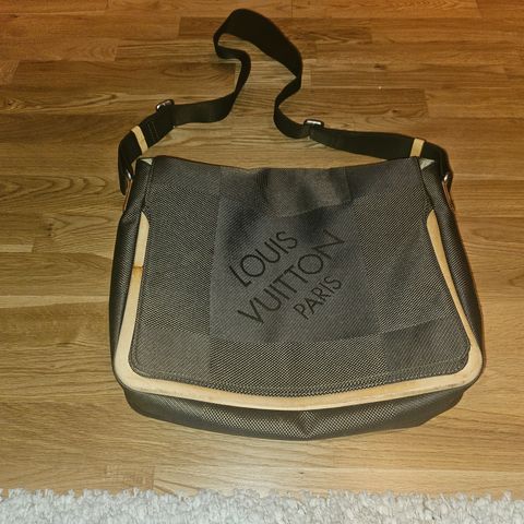 Louis Vuitton PC veske