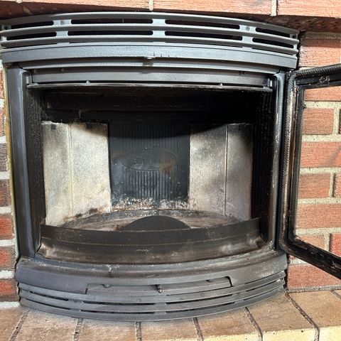 Dovre 2200 CB PAN Peisinnsats selges billig (Reservert)