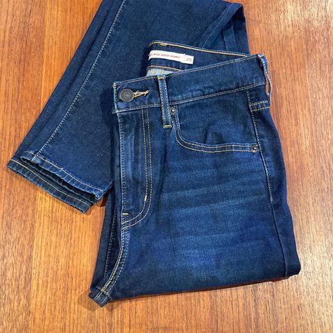 Levis skinny jeans / bukse str 25