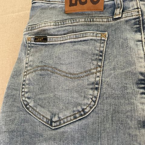 Lee jeans Jessica, lyse blå str. 29, lengde 31