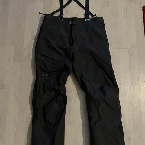 Arcteryx Alpha Ar Pants, dame L - brukt 1 gang!