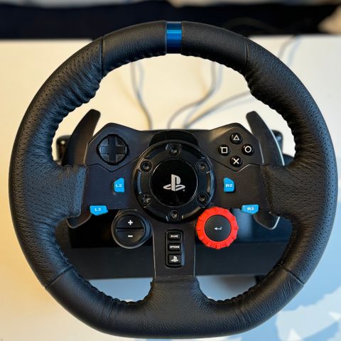 Logitech racerratt og pedaler til PS5/ PS4/ PC