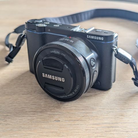 Samsung NX3300