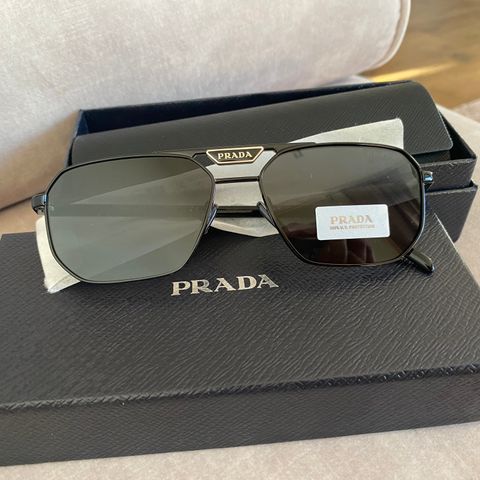 Prada solbriller