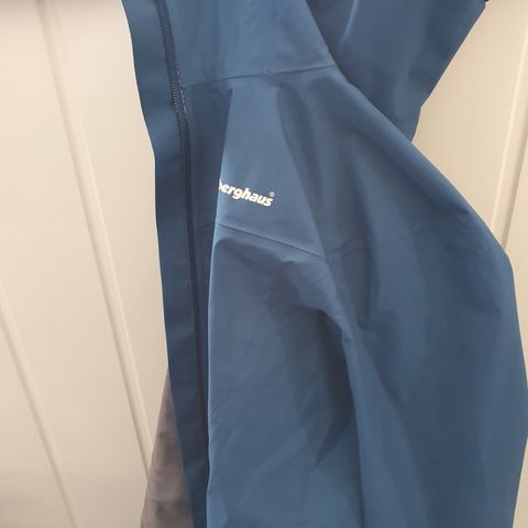 Berghaus goretex jakke(S)