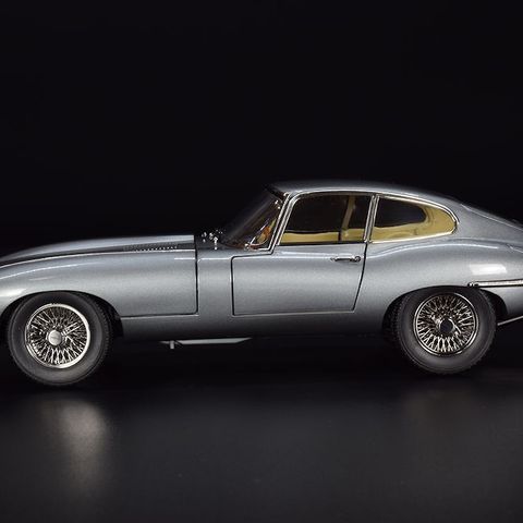 Jaguar E-Type 60th Anniversary - 1961 modell - Gun Grey metallic - Kyosho - 1:18