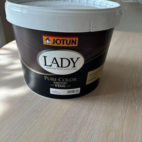 Lady pure color i fargen varmgrå