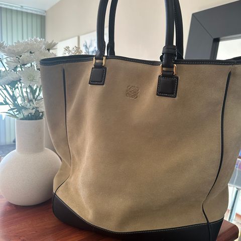 Loewe suede totebag large