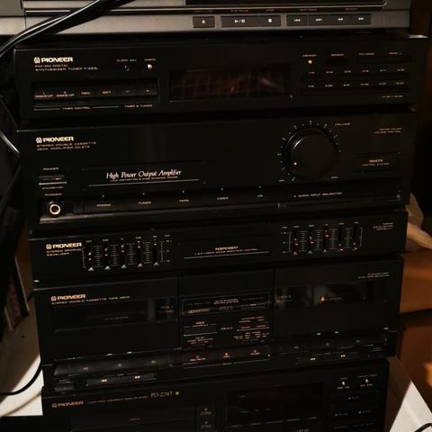 Pioneer Stereo