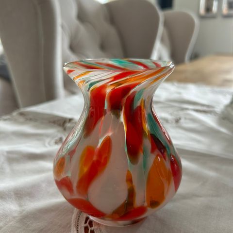 Lekker liten gammel glass vase