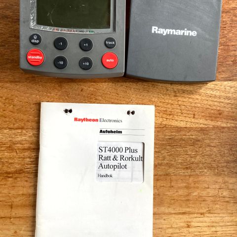 Raymarine ST4000+ autopilot for rorkult - fungerer som den skal - red pris