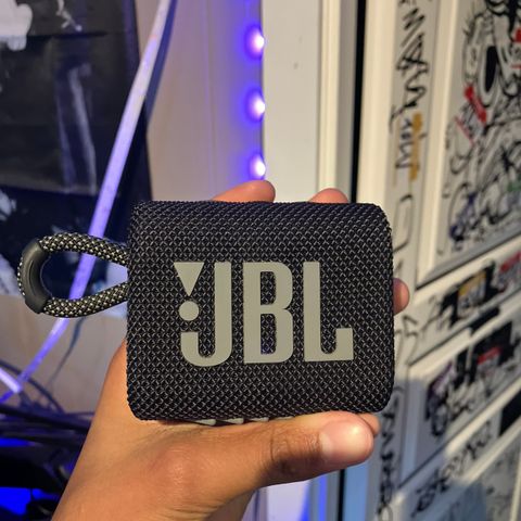 JBL høytaler