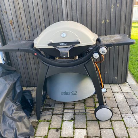 Weber Q3000