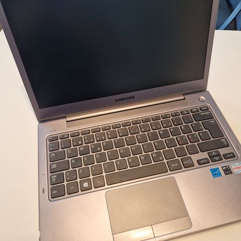 Samsung 13"  laptop (2013)