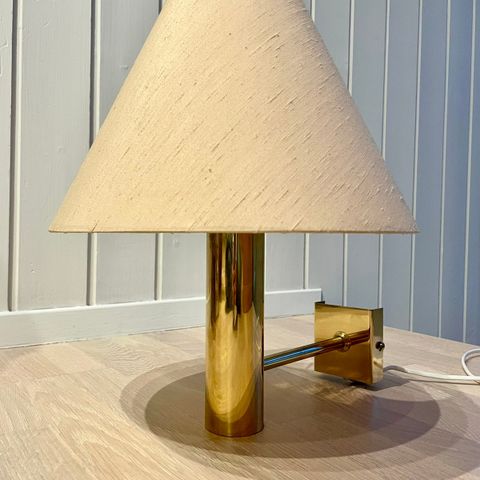 Lampe fra Høvik verk