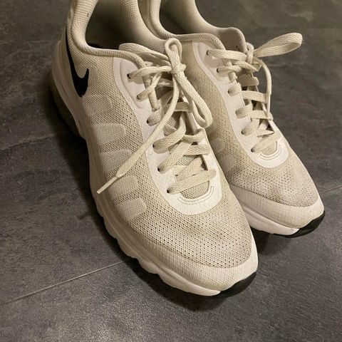 Nike fritidssko str 44