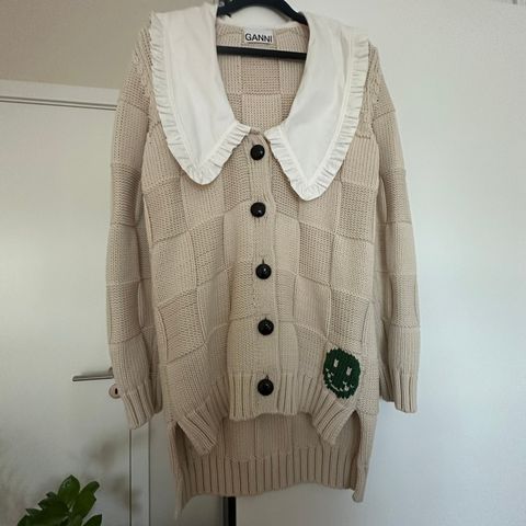 Paneled knitted cardigan