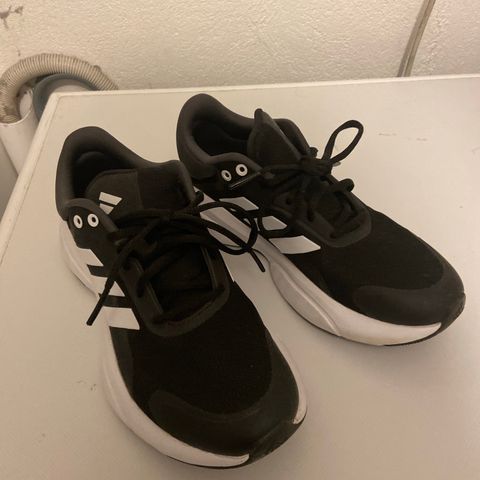 Adidas joggesko/gymsko