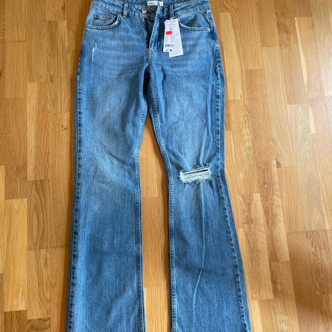 Ny dongeribukse, perfect jeans Gina tricot str 38