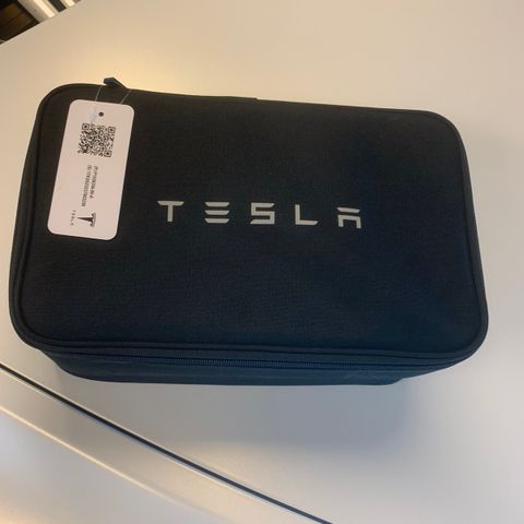 Tilhengerfeste til Tesla Y