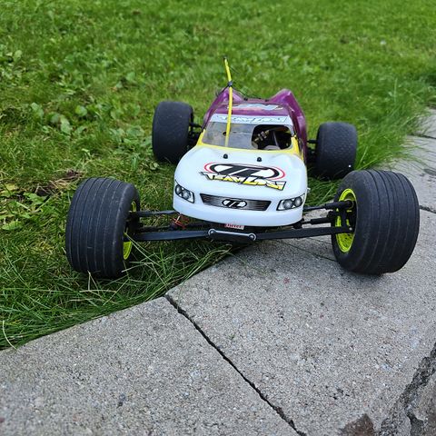 Team Losi XXX-NT nitrobil