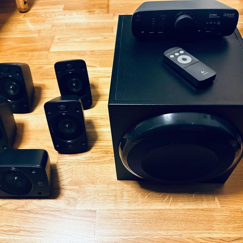 Logitech Z906 høyttalersystem med 5.1-surround-lyd 1000W