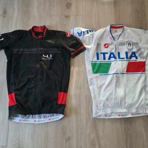 2x Castelli Cycling jerseys, size L, as new