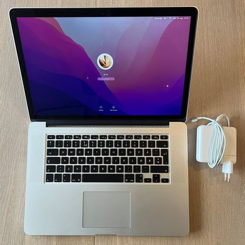 MacBook Pro (Retina, 15-inch, Mid 2015)